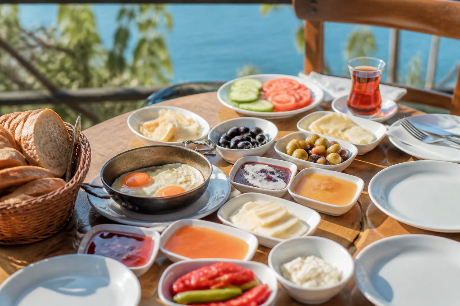 breakfast-can-be-a-social-event