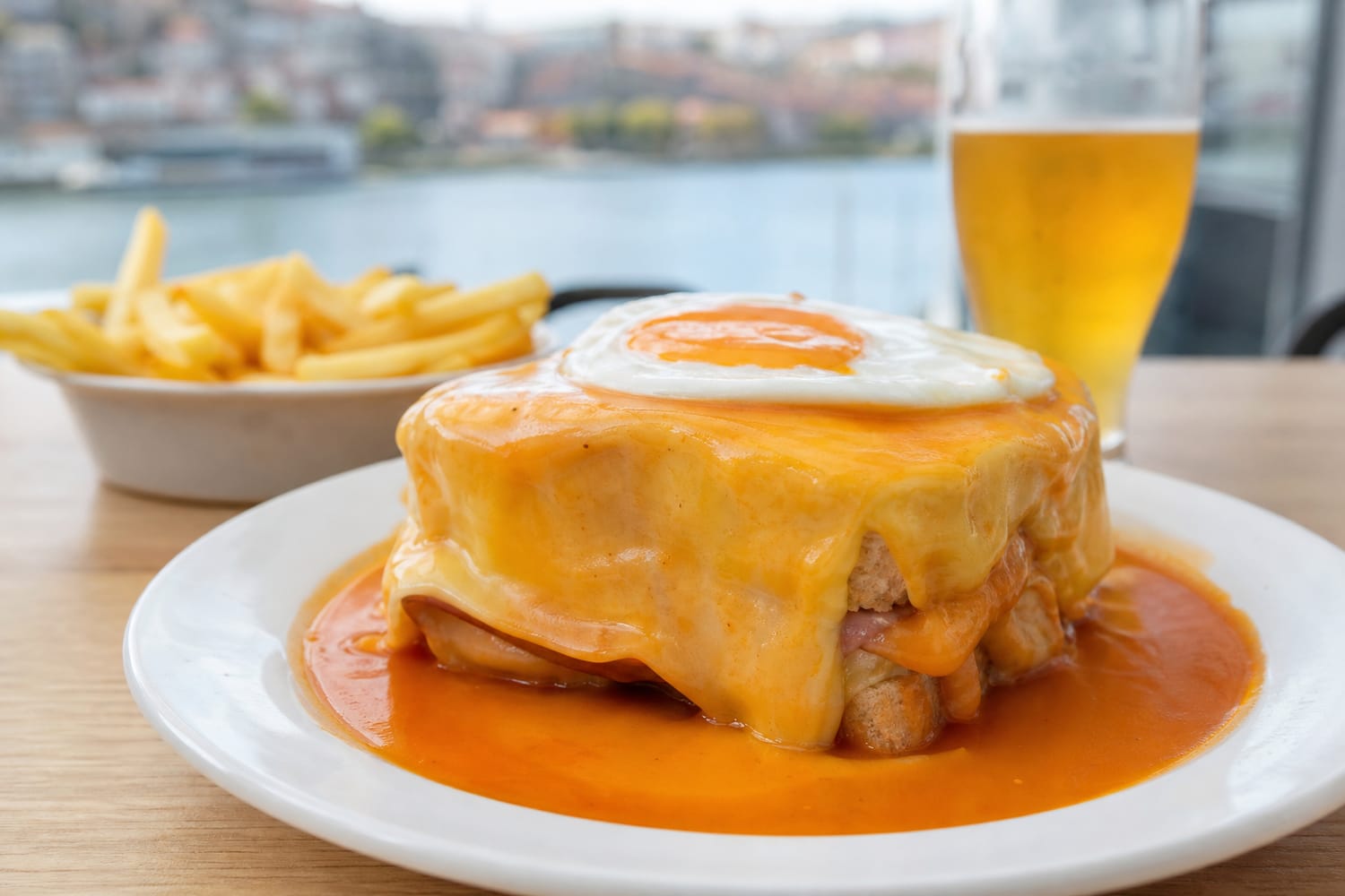 francesinha-in-portugal
