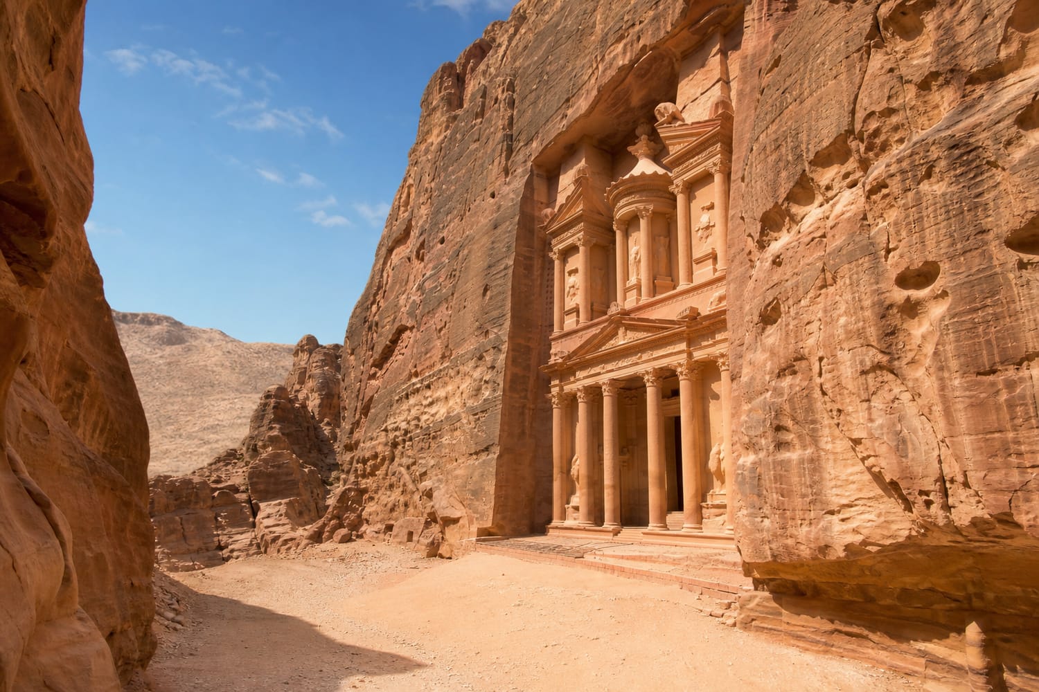 petra-the-rose-red-city-hidden-in-the-desert