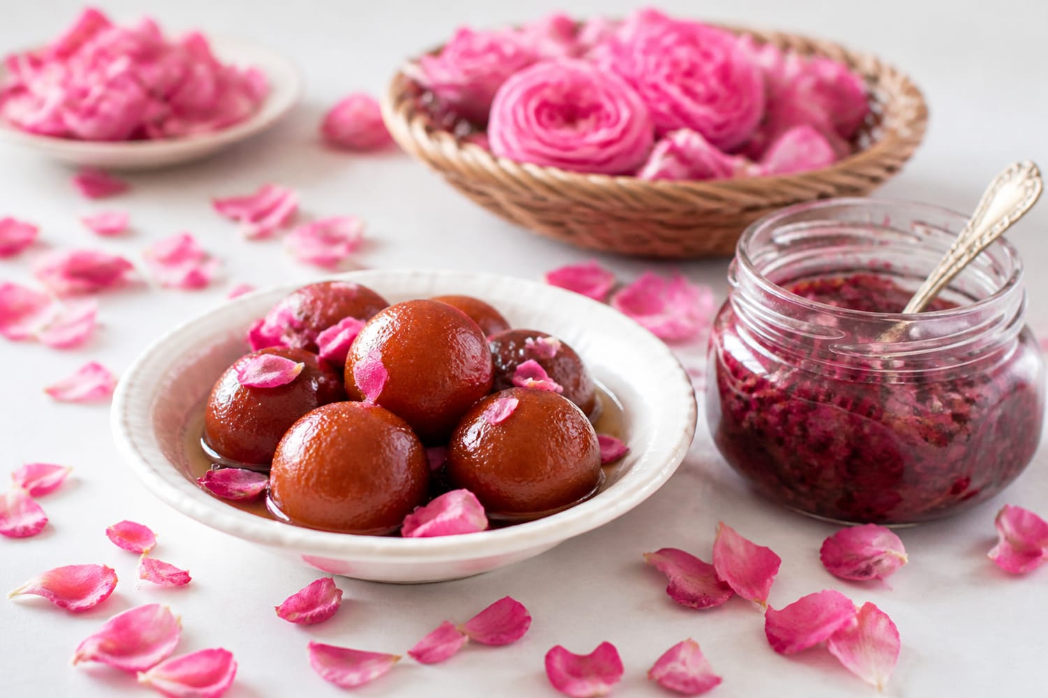 rose-petals-in-india