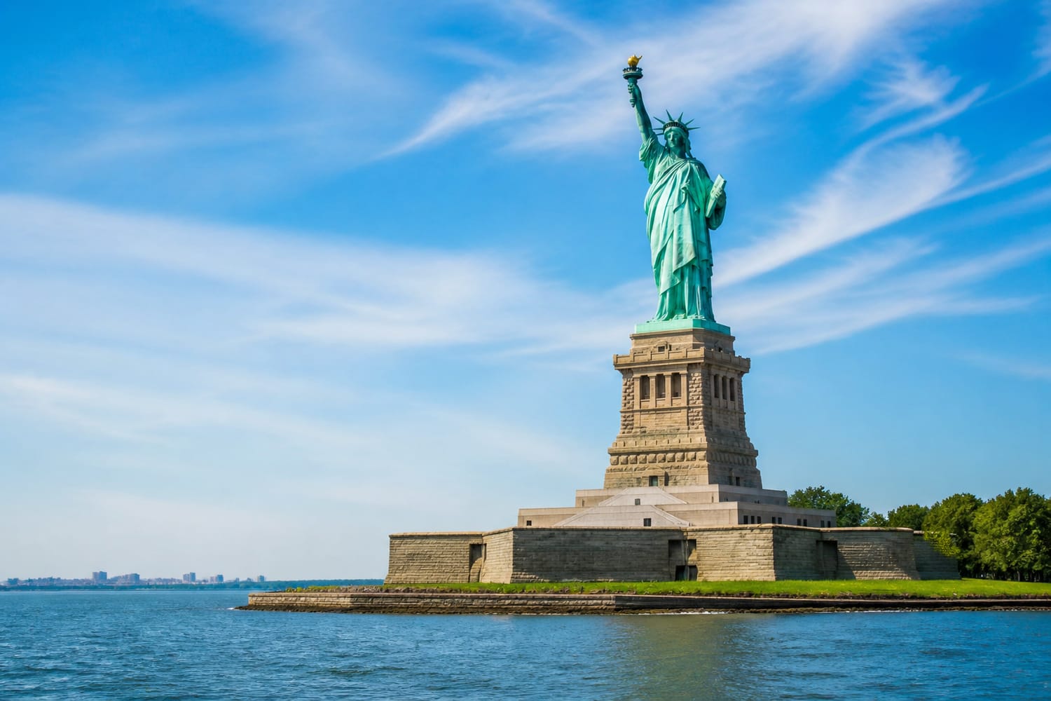the-statue-of-liberty-and-liberty-enlightening-the-world