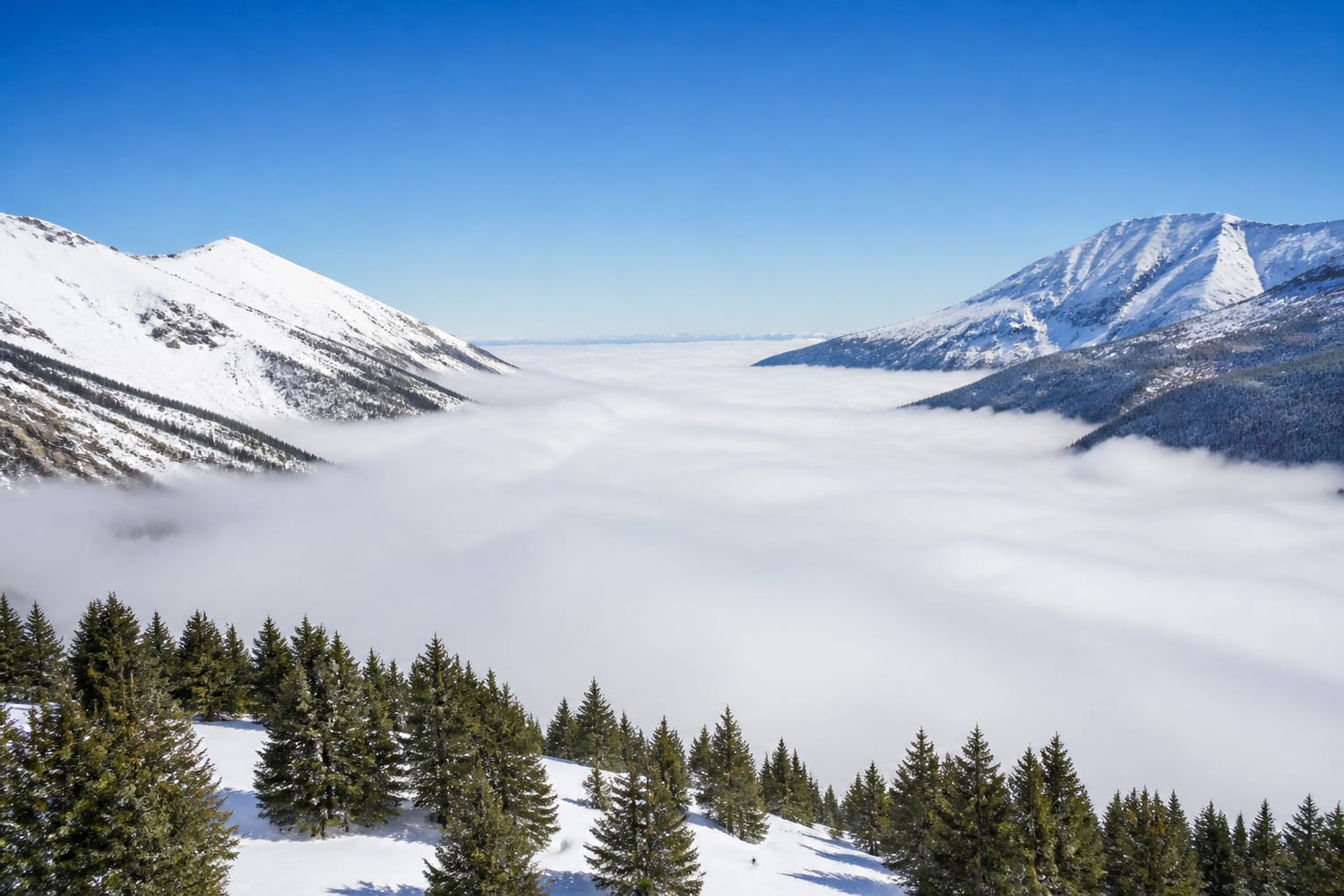 why-valleys-are-perfect-cloud-traps